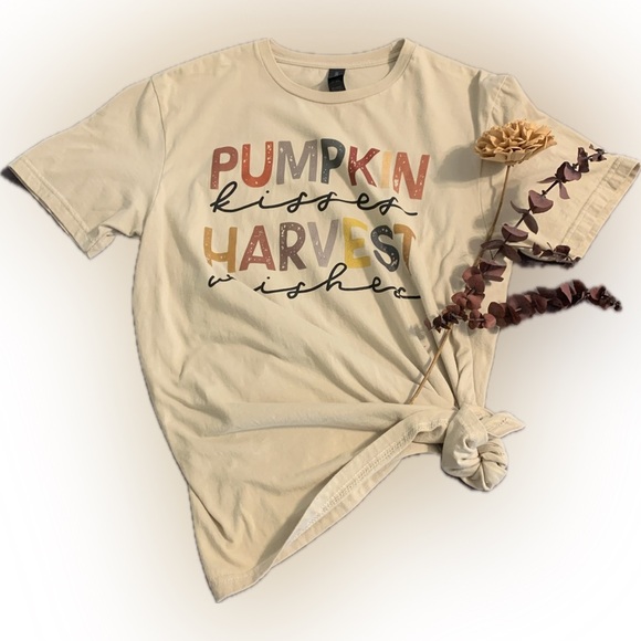 Fall Autumn T-shirt Pumpkin Kisses Harvest Wishes Soft Style Gildan Medium - Picture 1 of 6